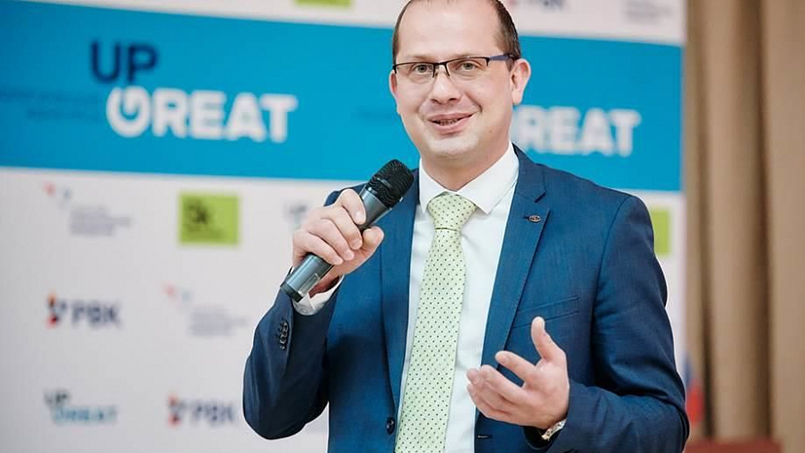 Загарин: для безаварийности нужно убрать из управления автомобилем человека Загарин: для безаварийности нужно убрать из управления автомобилем человека